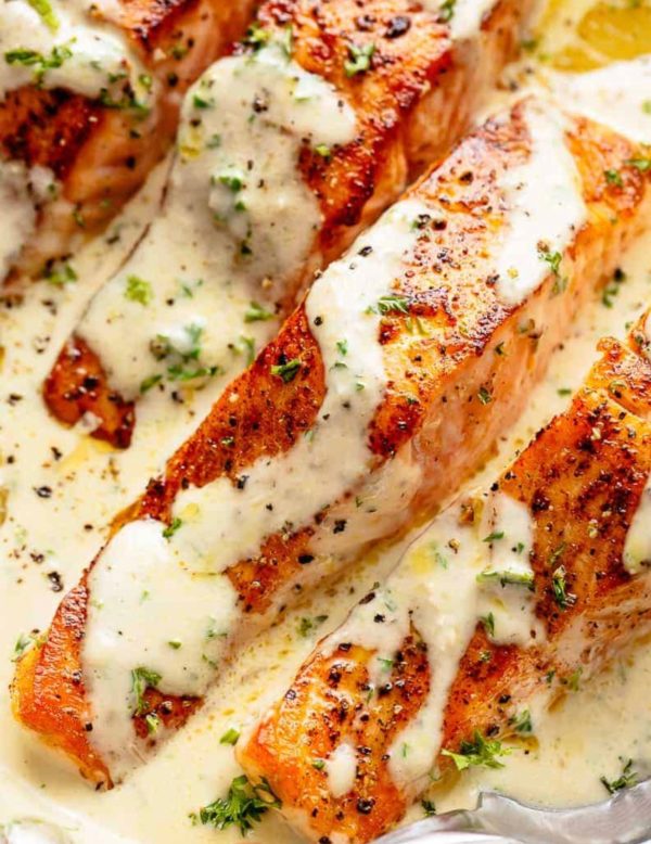Pan Seared Salmon in Lemon Cream Sauce - MommiNation