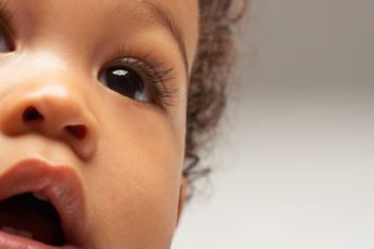 5 Best Methods To Soothe a Teething Baby